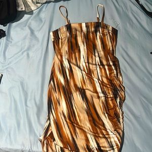 I’m selling a brand new free that was bought but never worn